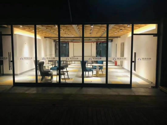 20200824092741489.jpg写字楼图片899