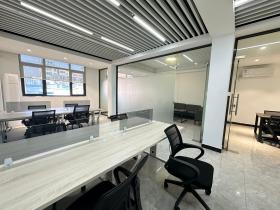 智慧港企业孵化基地